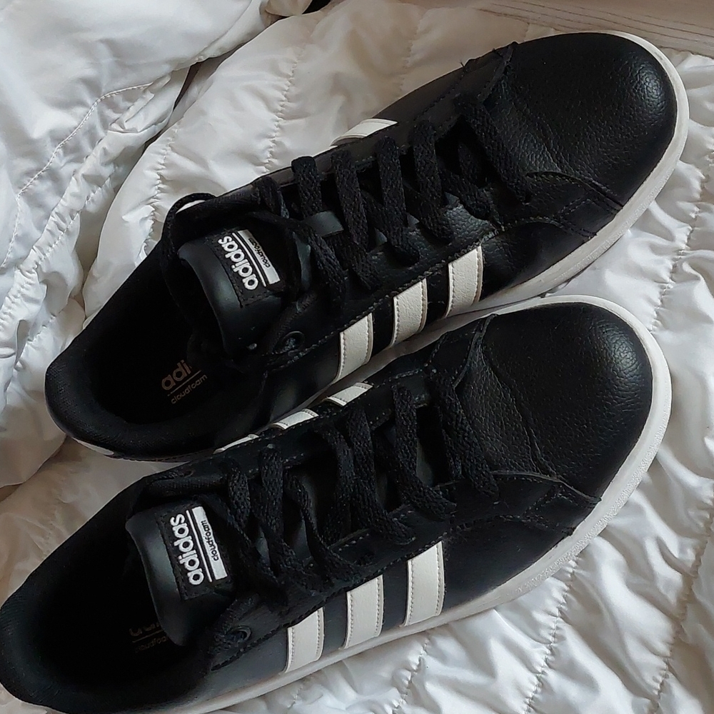 Adidas Neo Cloudfoam Tennis Shoes Size 10
